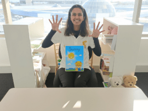 Hello! Teacher in action, weather flashcards.