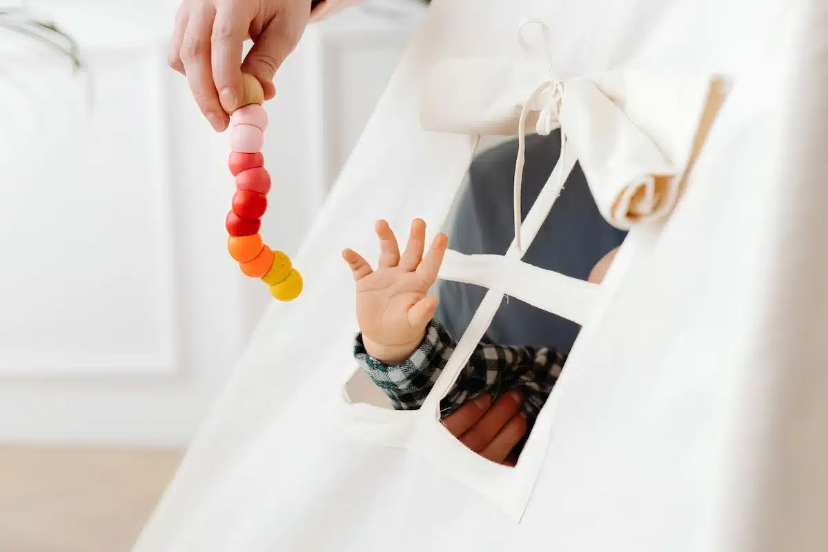 Playtime is powerful. Everyday early stimulation through songs