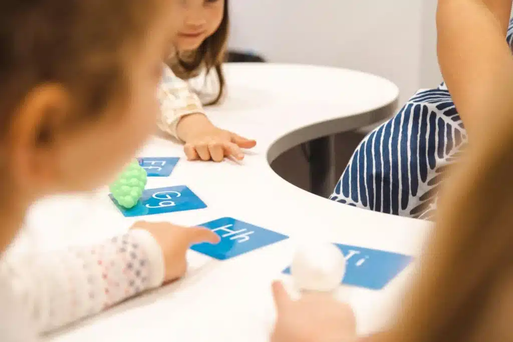Image by Shichida Australia: A playful phonics game helps preschoolers recognise letters, connect sounds, and build early reading confidence.