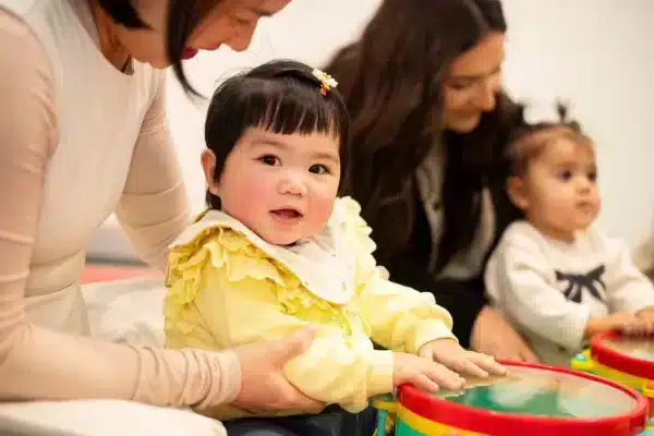 baby-class-music-sensory-play